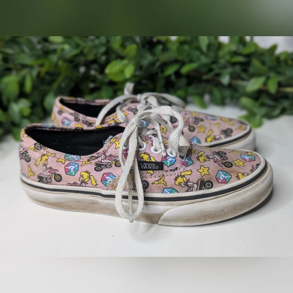 Vans X Nintendo Princess Peach Mario Kart Game over Sneakers Youth Size 2